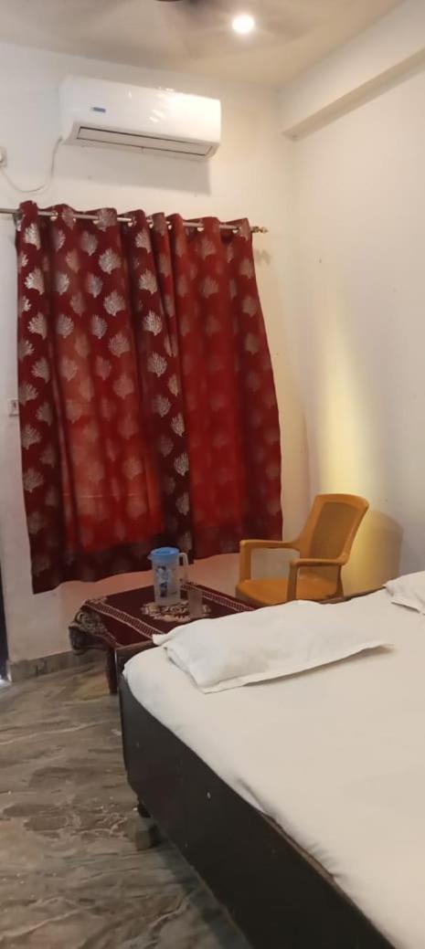 Hotel Vaibhav Sadan Dharmsala Ayodhya Exterior foto