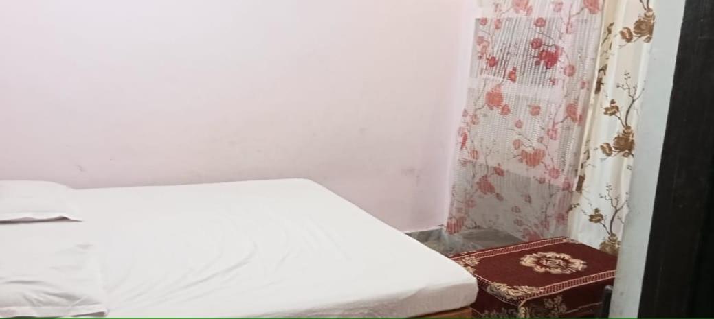 Hotel Vaibhav Sadan Dharmsala Ayodhya Exterior foto